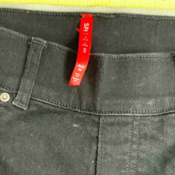 Spanx Black Pants‎ size medium - Picture 2 of 4